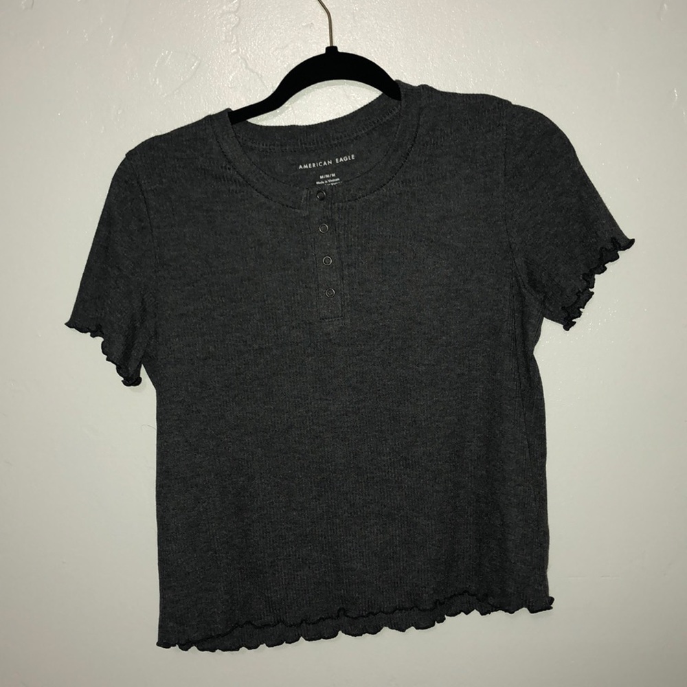 NWT AE ribbed lettuce edge top